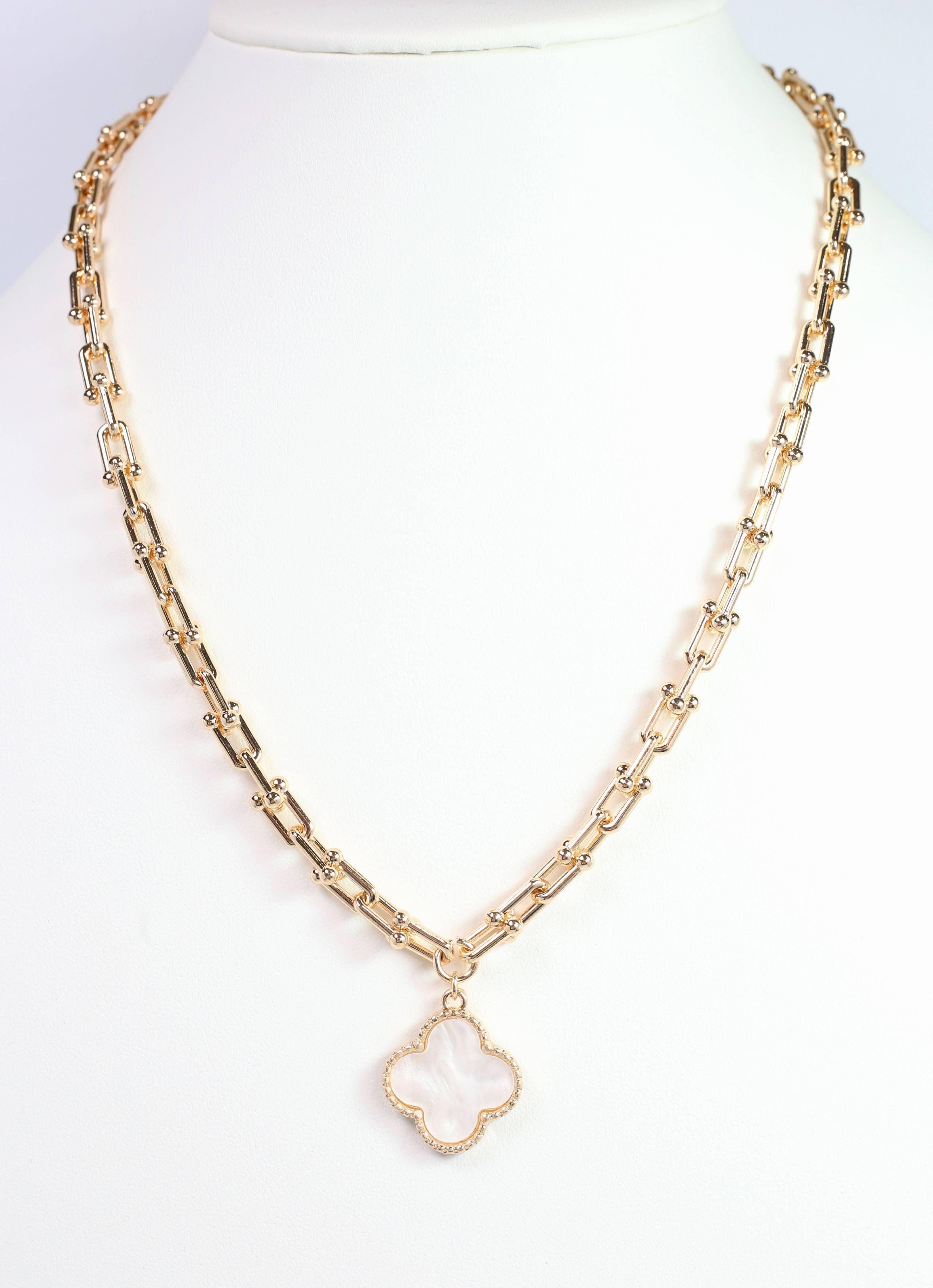 Gail - Clover Necklace