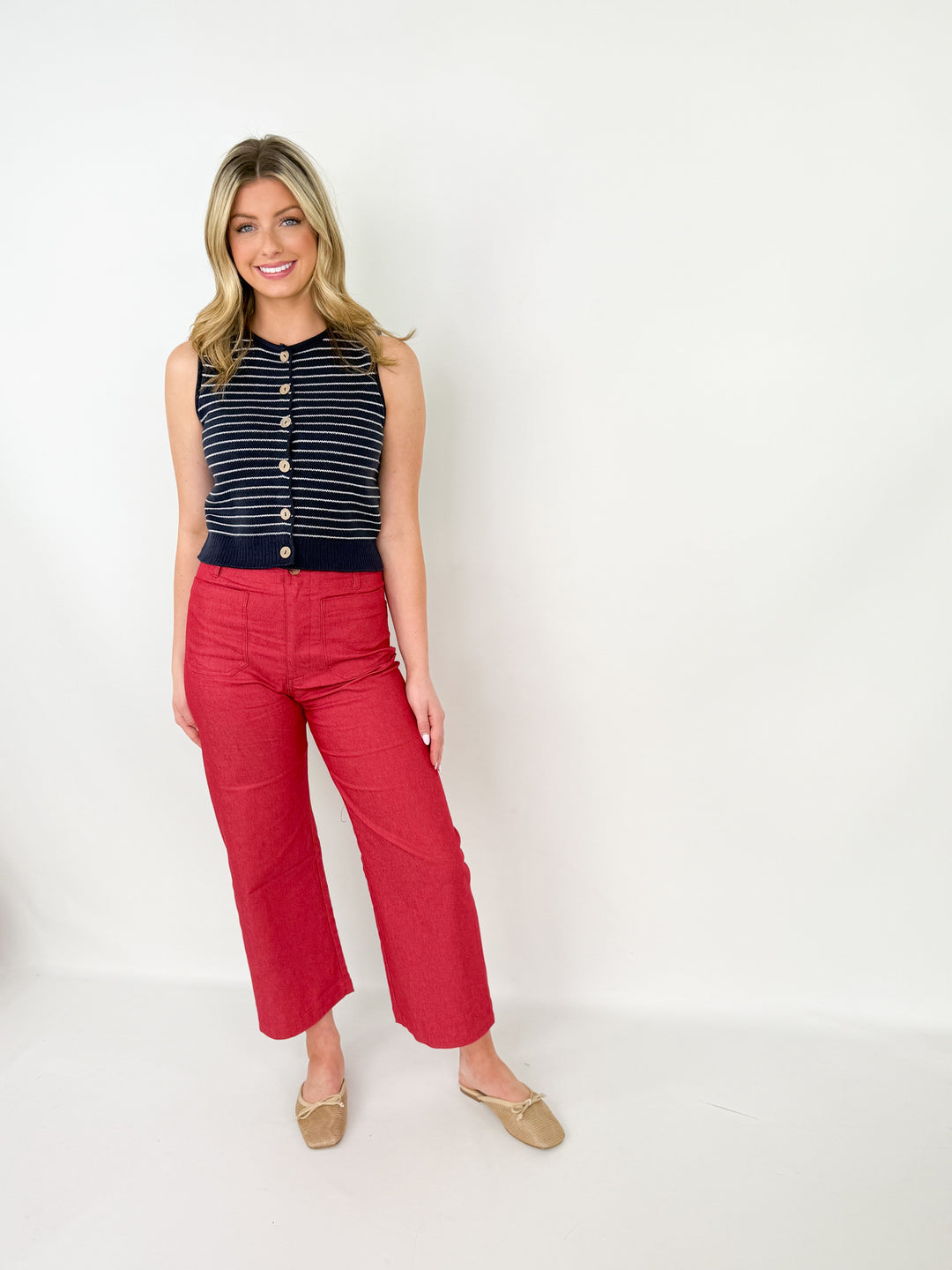 Lasarah - Ankle Cropped Pants (Raspberry)