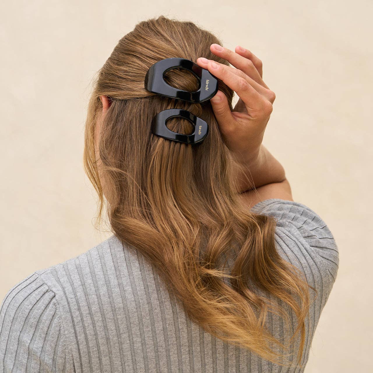 Kitsch - Black Flat Cloud Claw Clip - Small