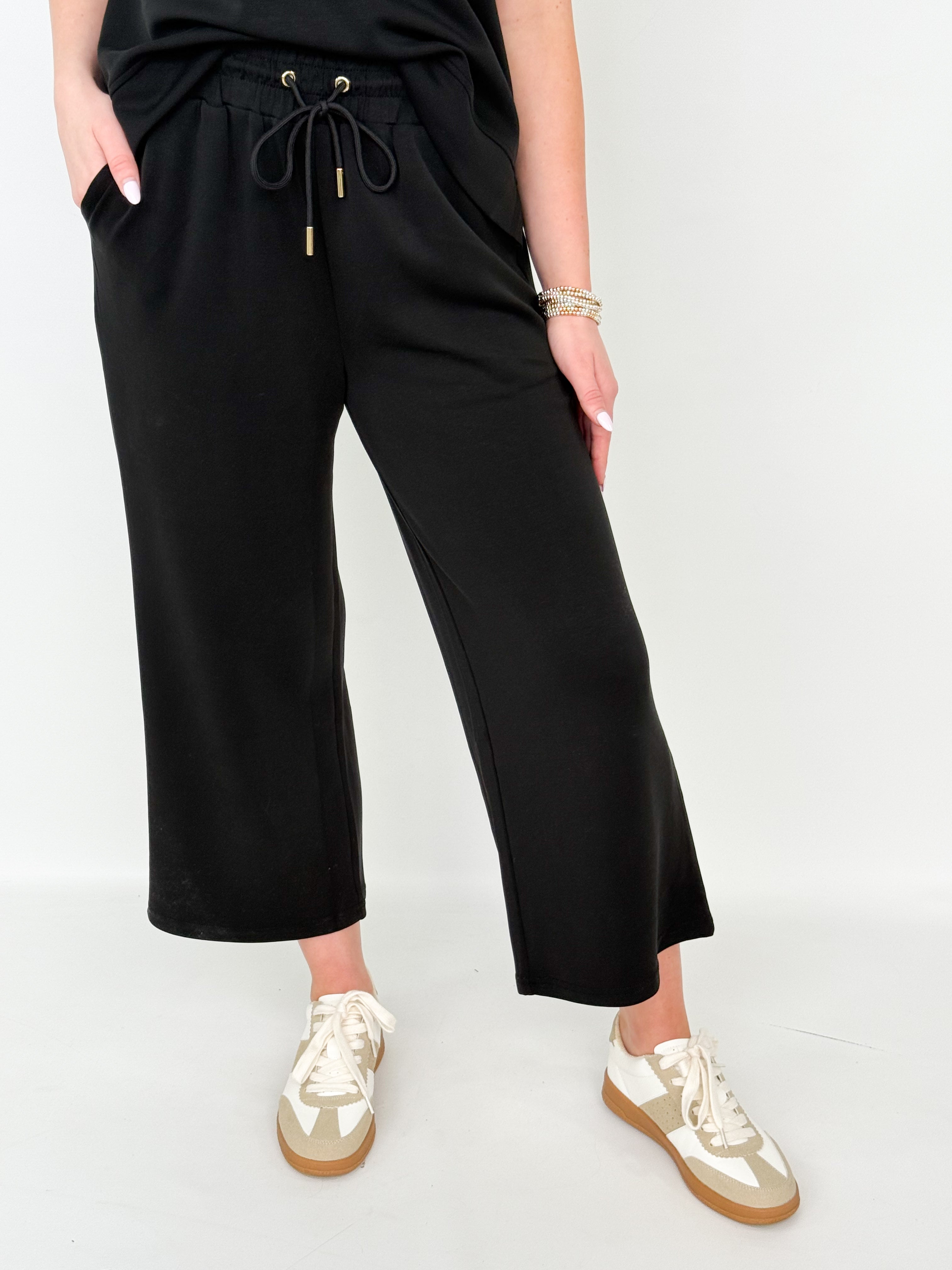 Sabrina - Short Sleeve Pant Set (Black)
