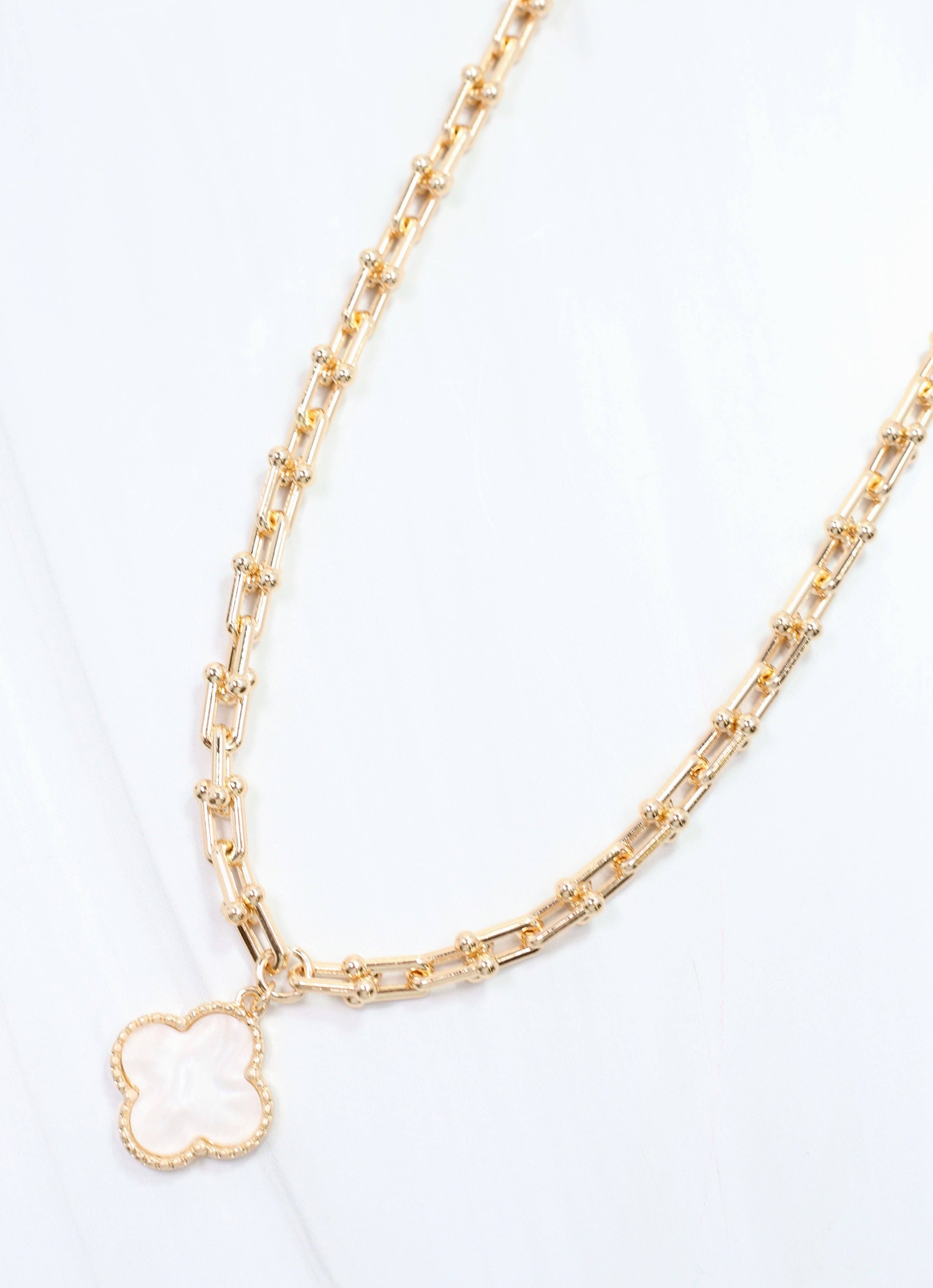 Gail - Clover Necklace