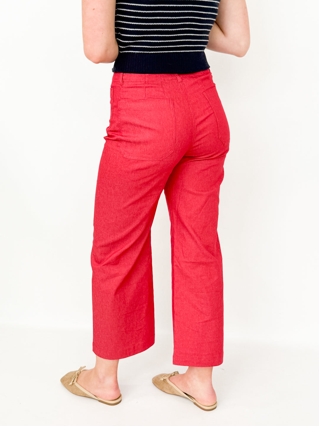 Lasarah - Ankle Cropped Pants (Raspberry)