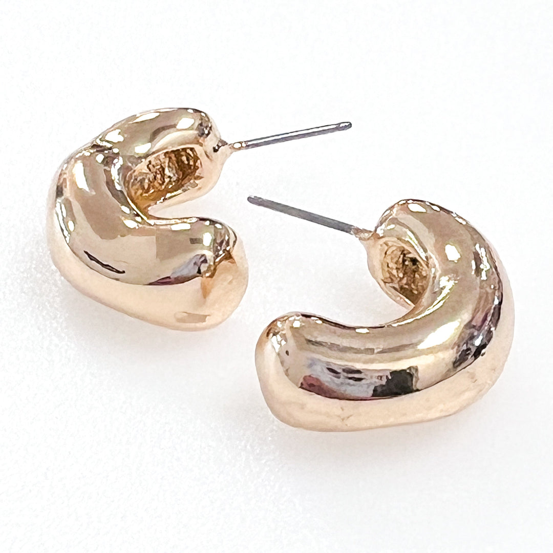 Lillian - Wavy Hoop Earrings (Gold)