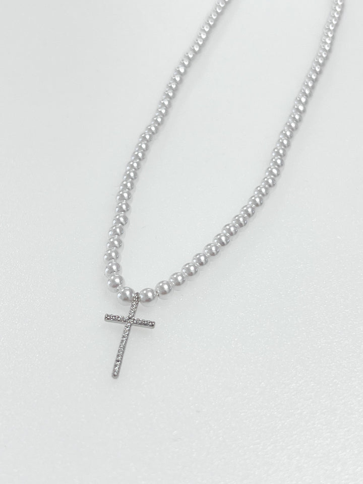 Lani - Pearl Necklace w/ Silver Rhinestone Cross