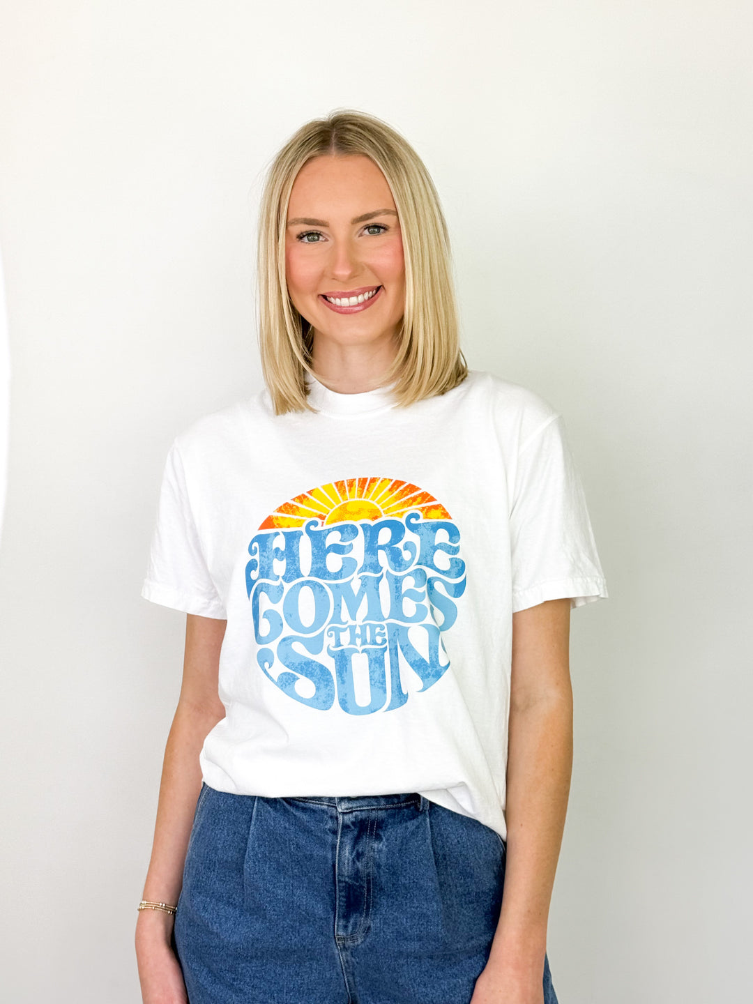 Here Comes The Sun Graphic Tee (White)