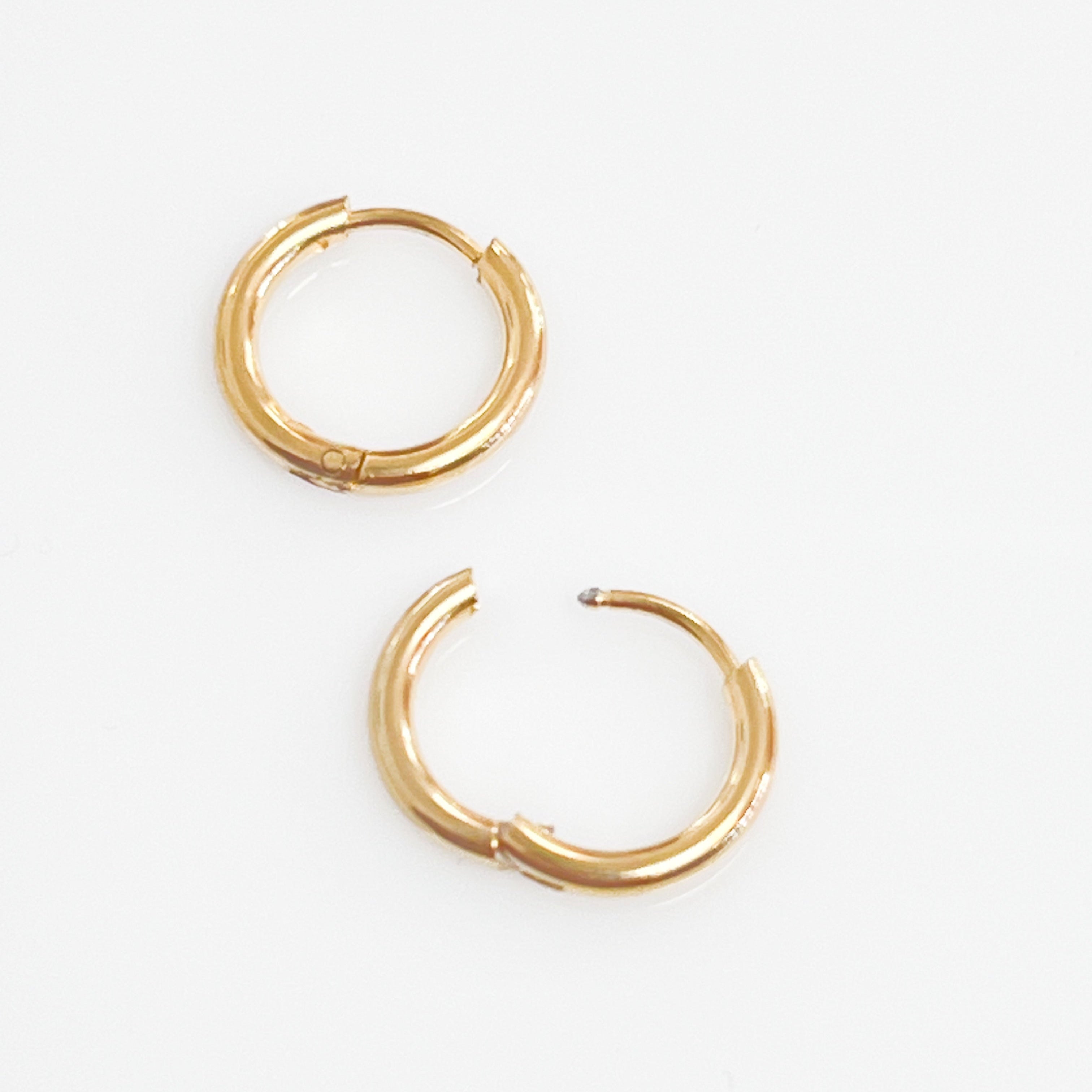 Jenner - Dainty Gold Huggies