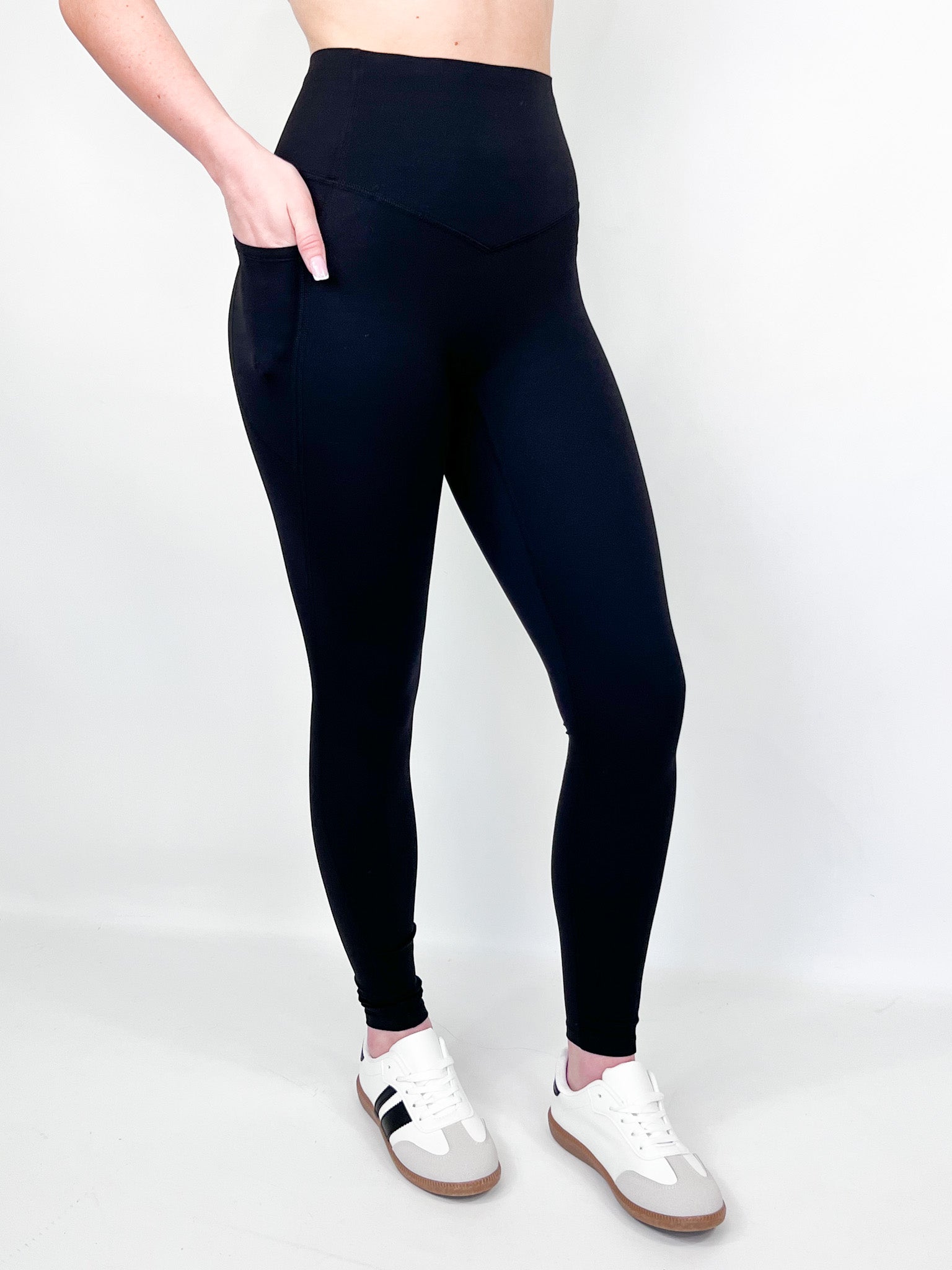 Halara - SoCinched High Waisted Tummy Control Leggings (Black)