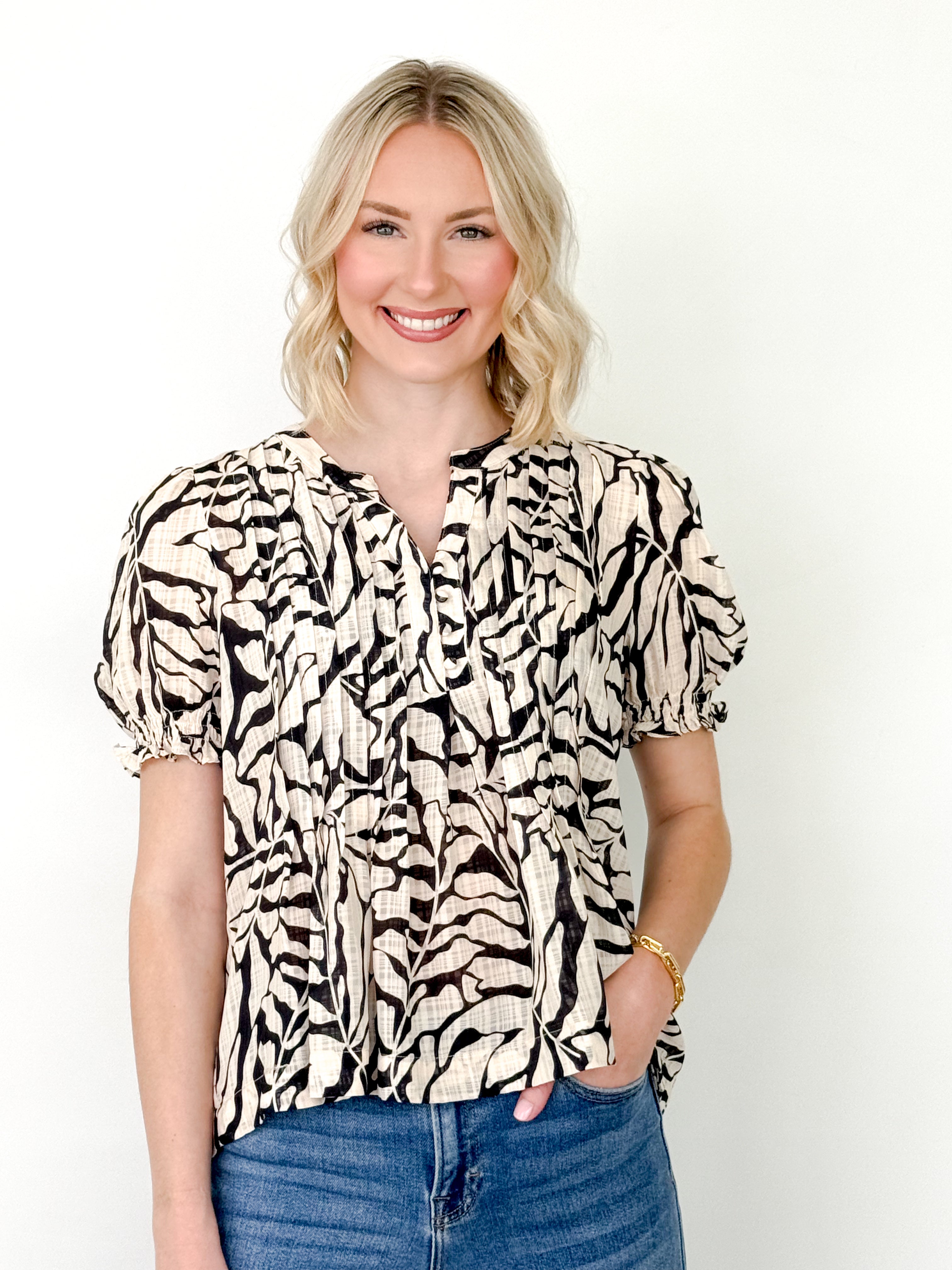 Keisha - Printed Pintuck Blouse (Black)
