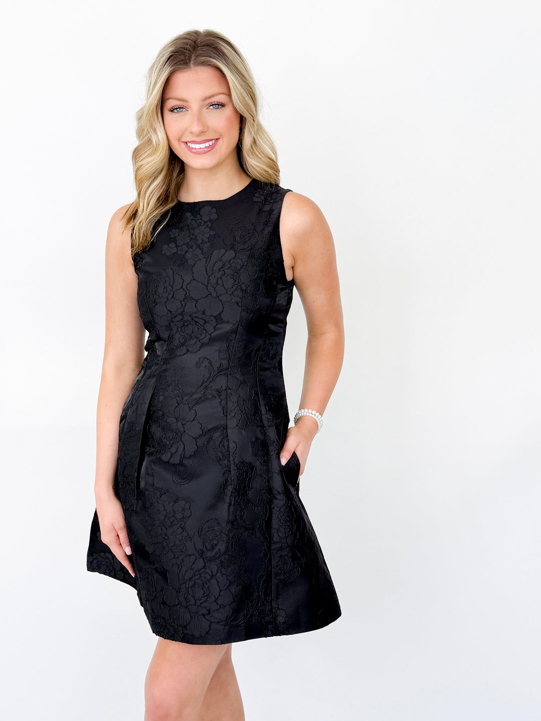 Jill - Floral Jacquard Sleeveless Dress (Black)