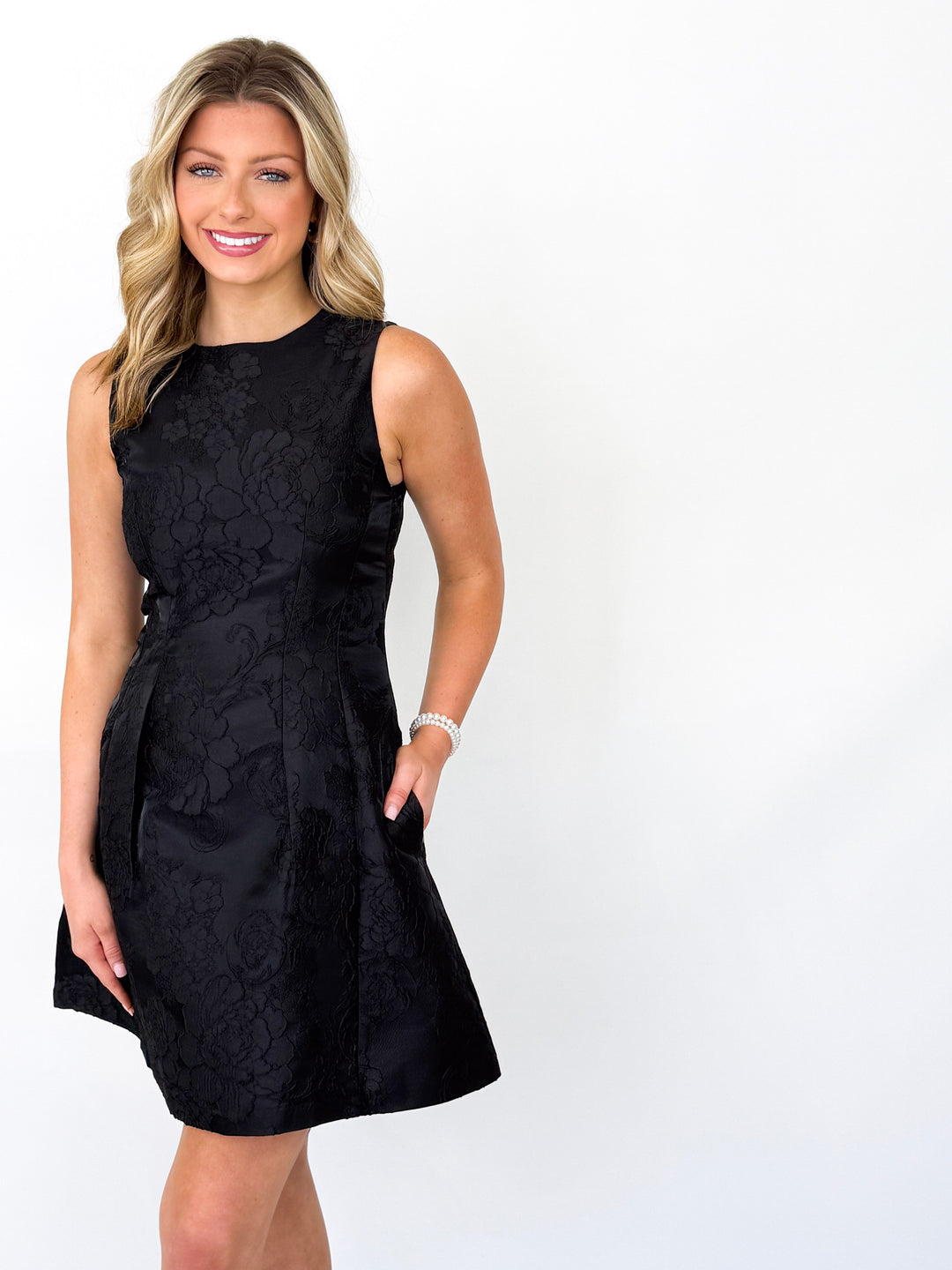 Jill - Floral Jacquard Sleeveless Dress (Black)