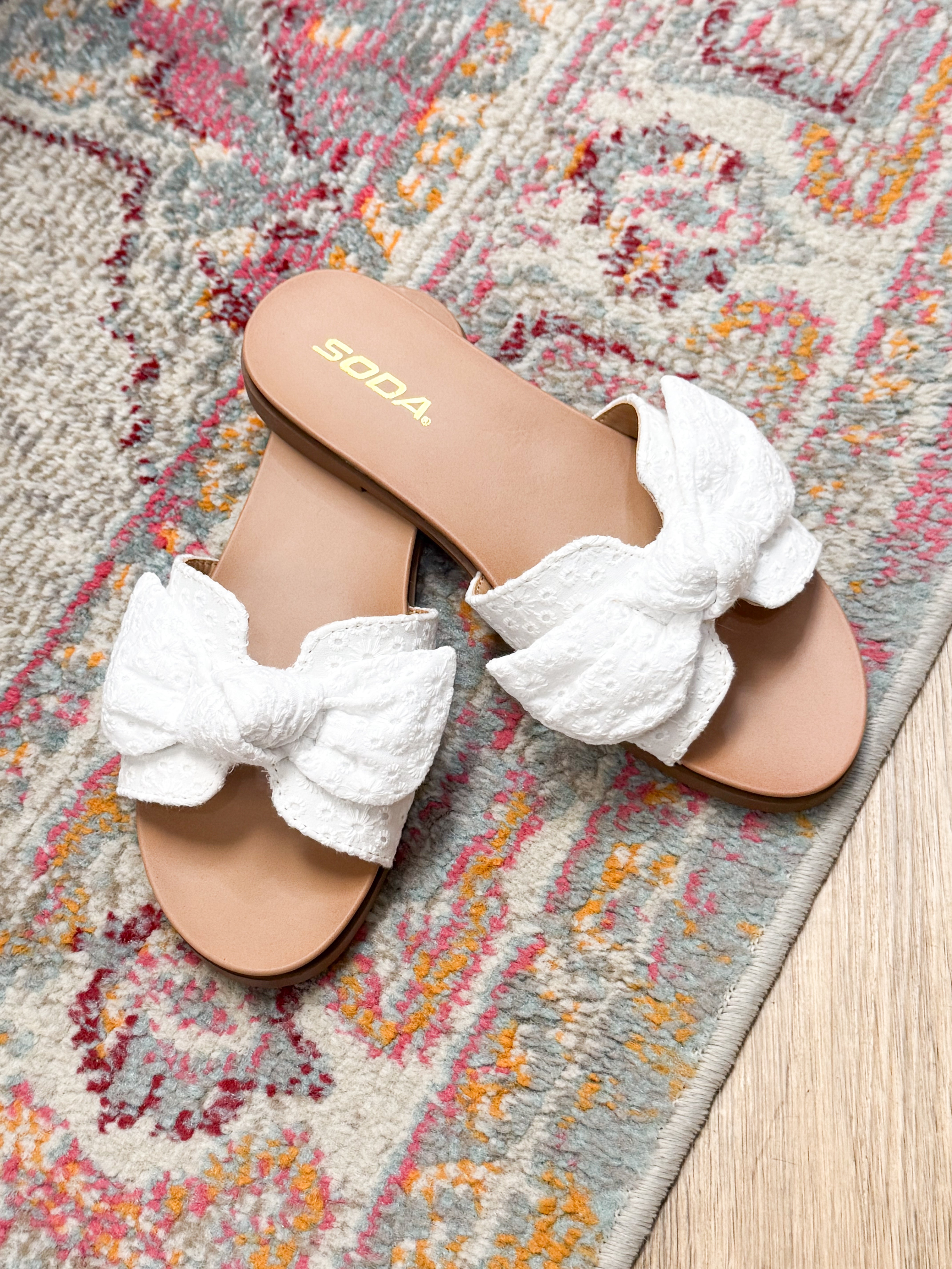 Wendi - White Eyelet Bow Sandals
