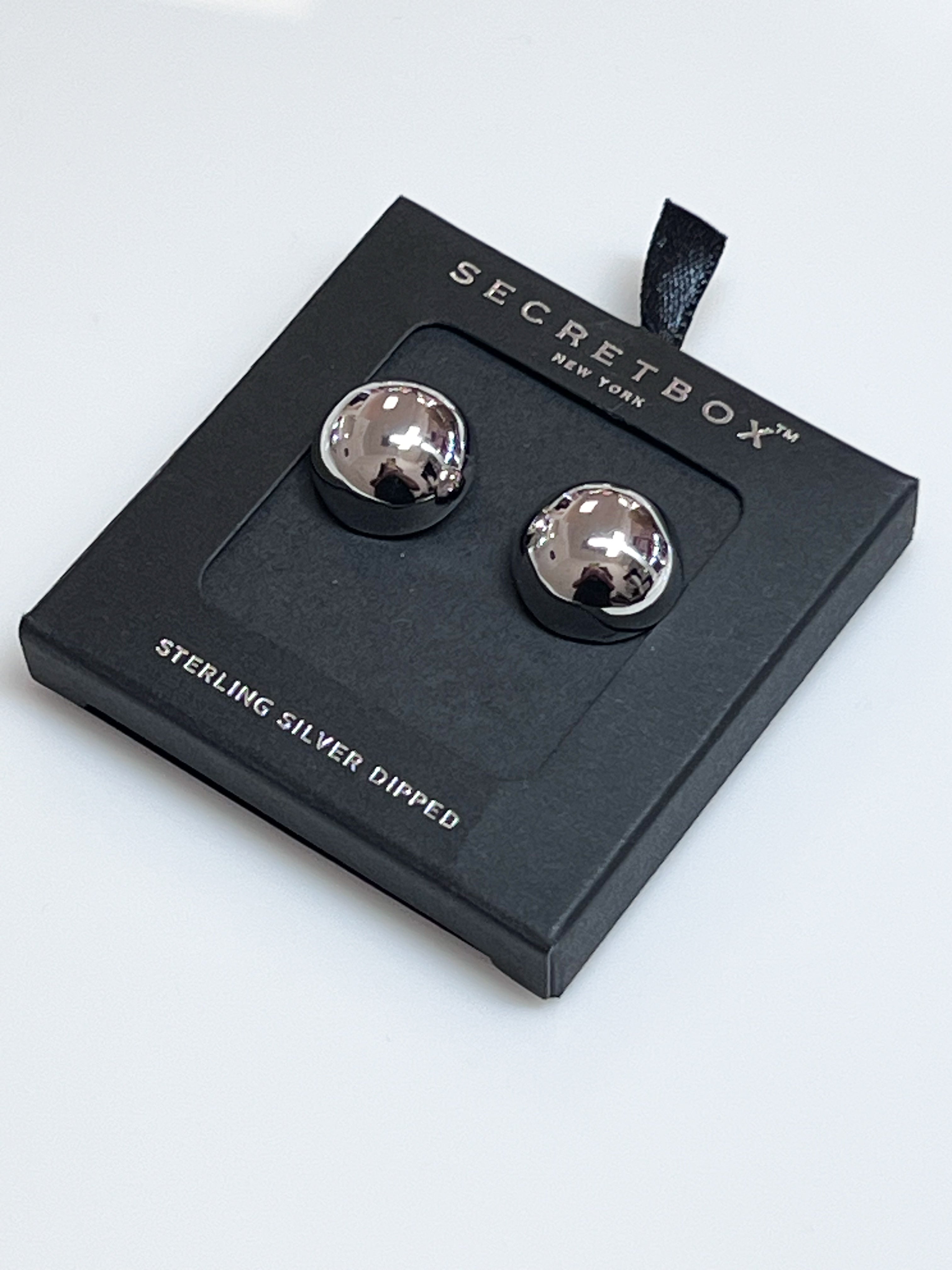 Reese - Button Stud Earrings (Silver)