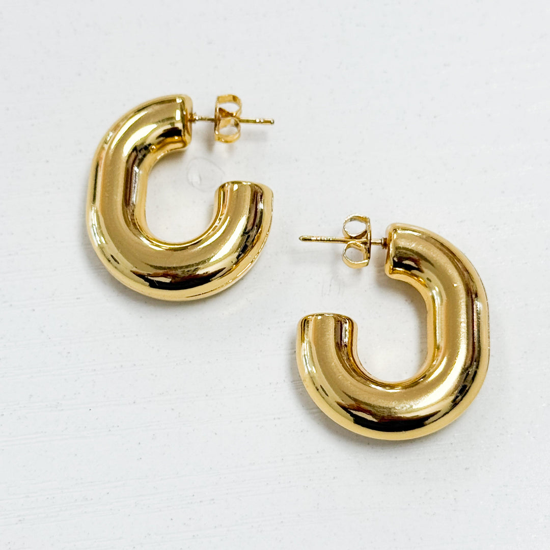 Hillary - Chunky Gold Oval Hoop Earrings