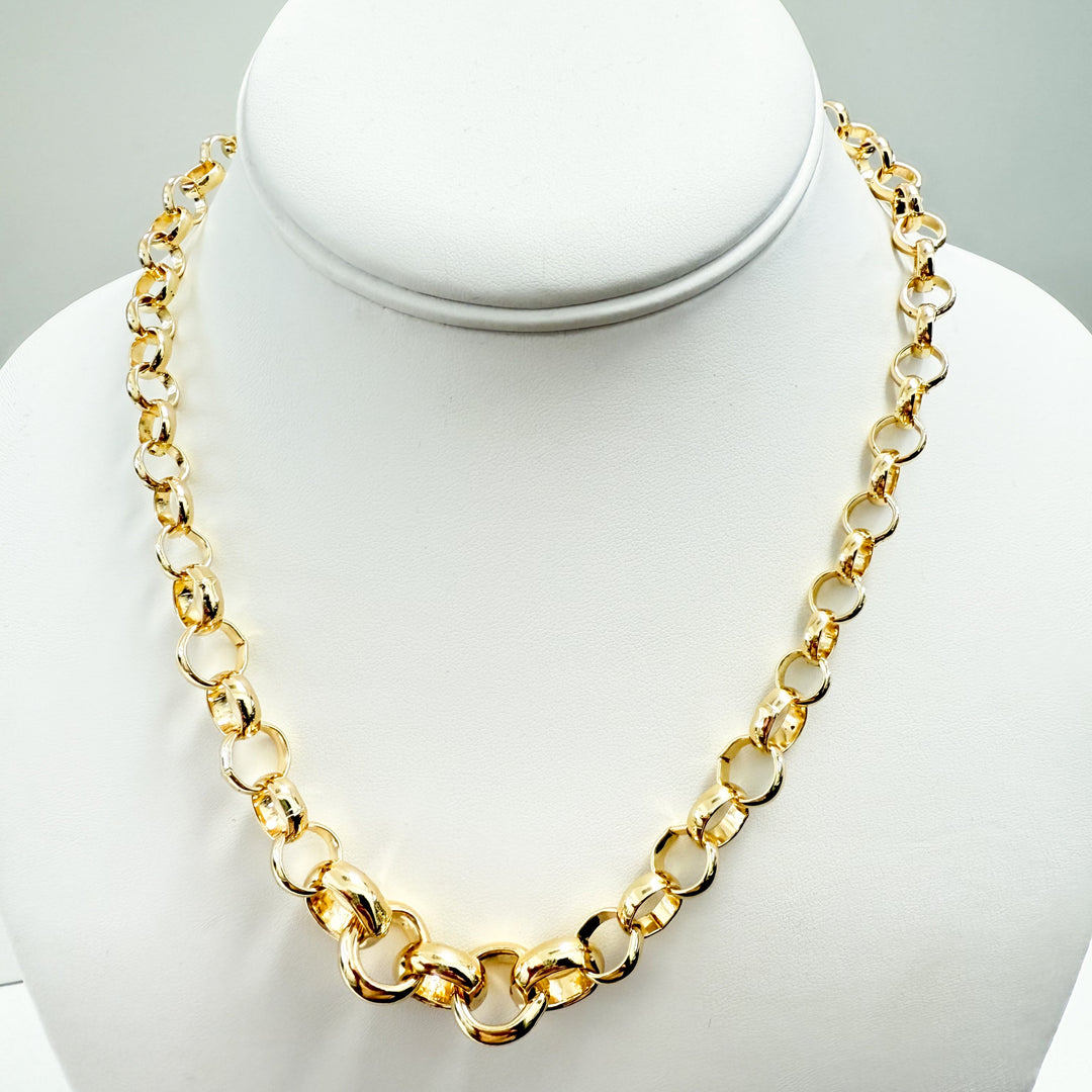 Julietta - Gold Gradual Circle Link Necklace