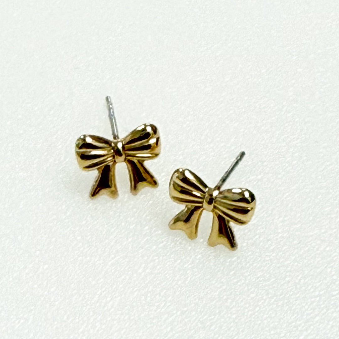 Jenni - Gold Bow Stud Earrings