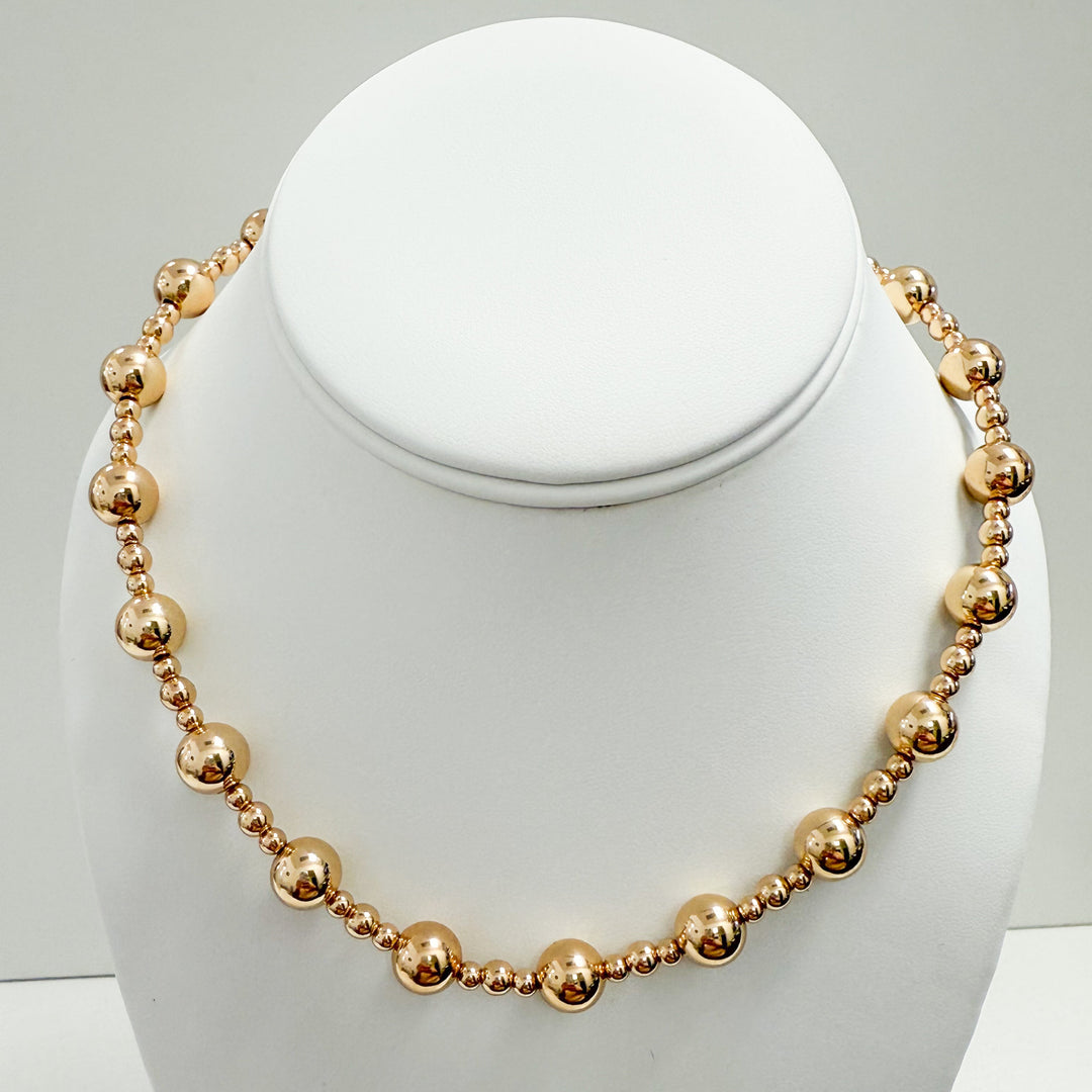 Codi - Gold Beaded Magnetic Clasp Necklace