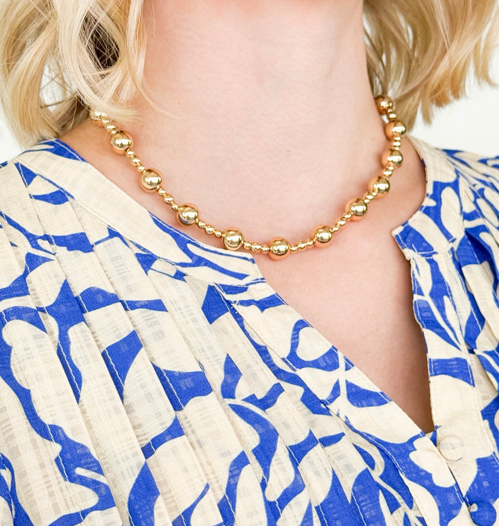 Codi - Gold Beaded Magnetic Clasp Necklace