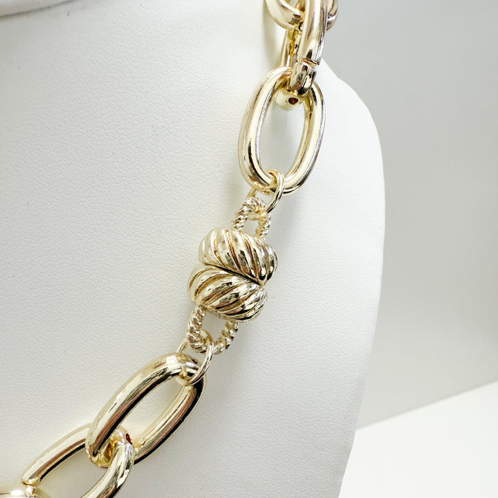 Maura - Chunky Gold Rhinestone Magnetic Chain Necklace