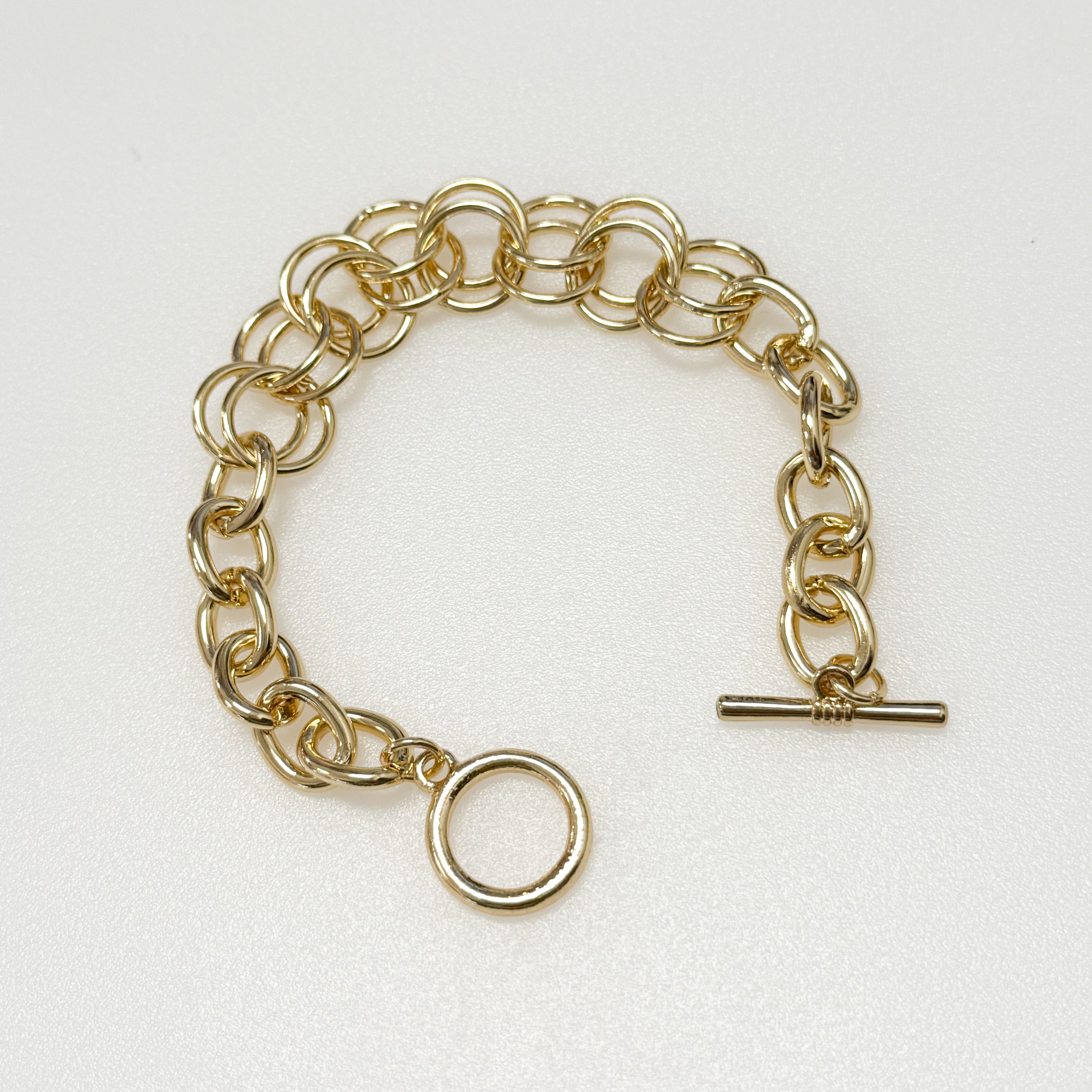 Gwen - Gold Toggle Chain Bracelet