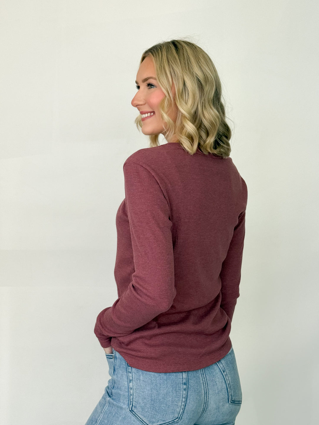 Grayson - Ribbed Long Sleeve Top (Maroon)