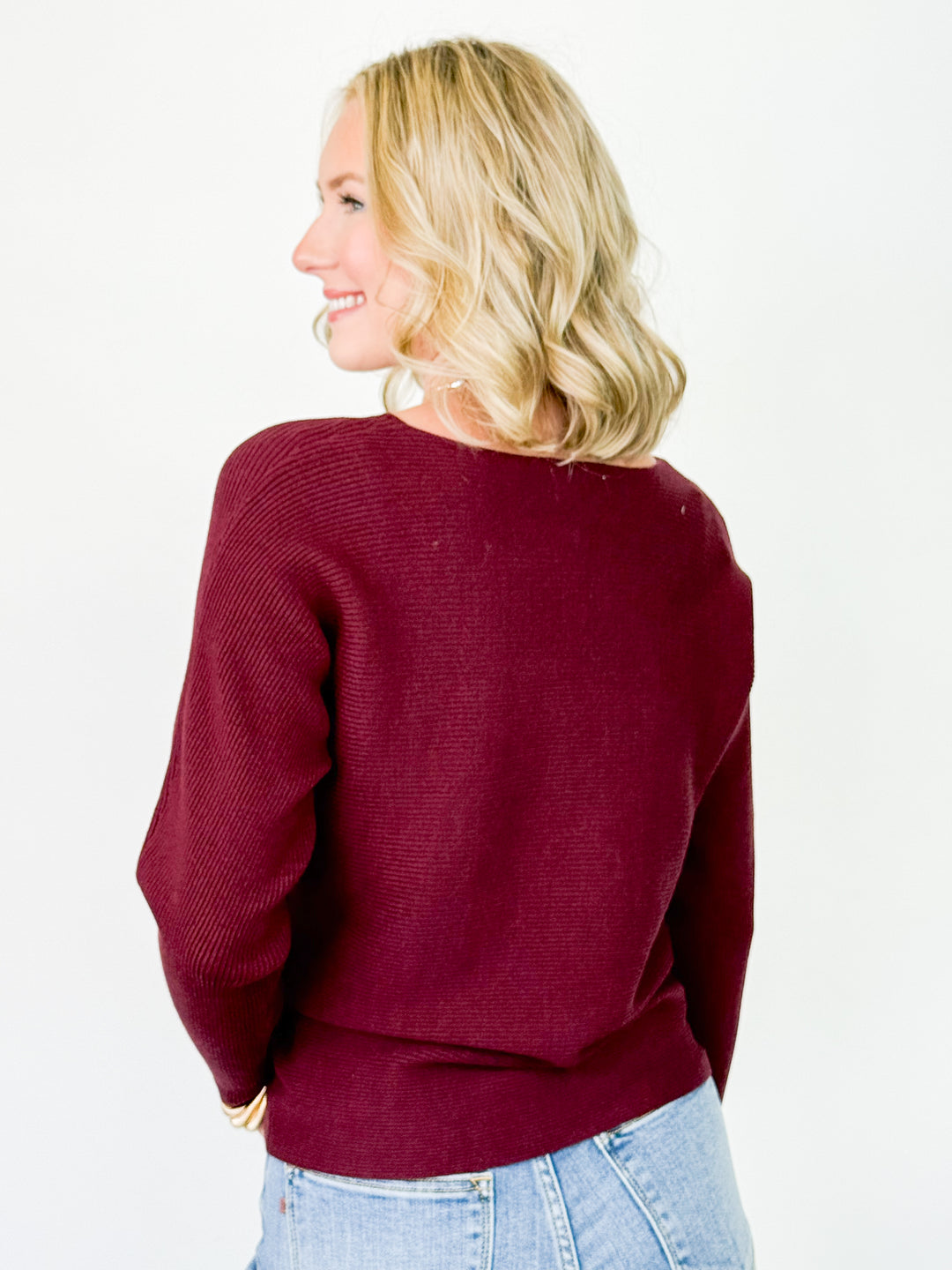 Paris - Wide Neck Ribbed Knit Sweater (Maroon)