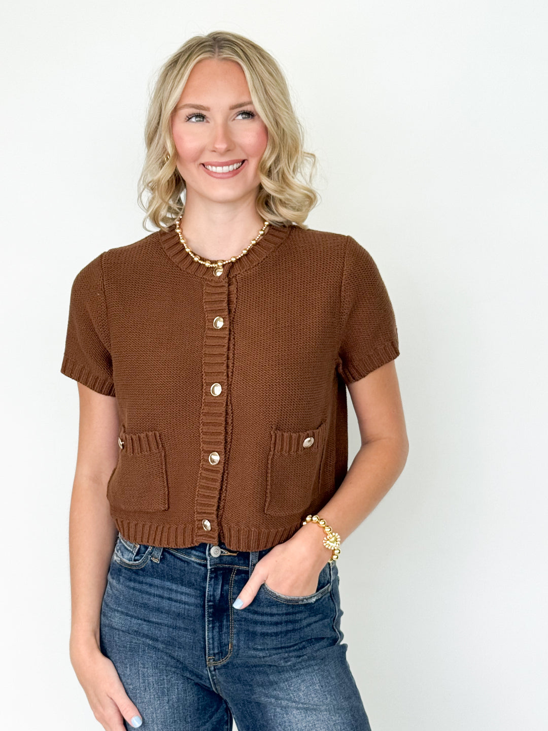 Livi - Gold Button Short Sleeve Knit Cardigan (Brown)