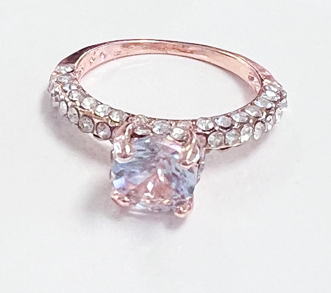 Costume Jewelry - Round Cut Costume Ring