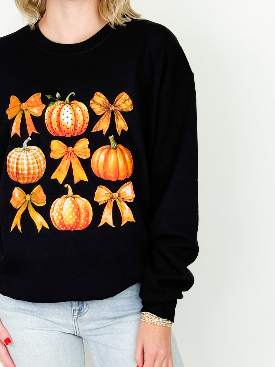 Pumpkins + Bows Graphic Sweatshirt (Black)