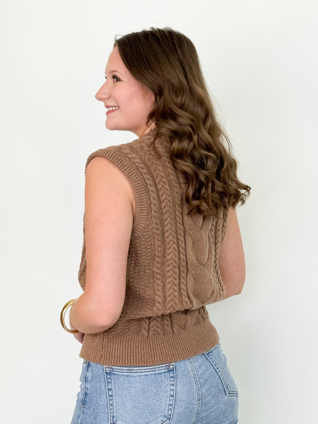 Sabrina - Sleeveless Cable Knit Sweater Vest (Mocha)