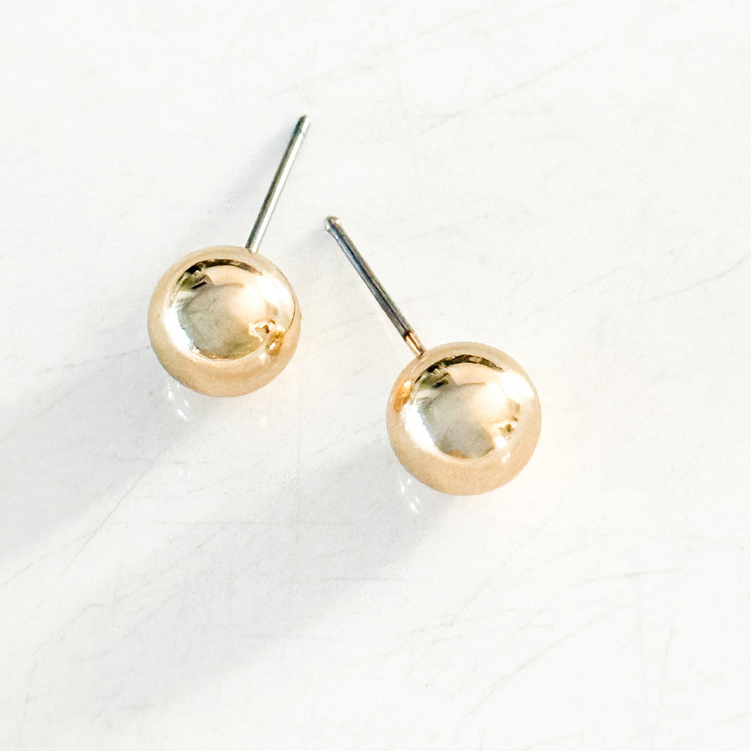 Claire - Gold Stud Earrings