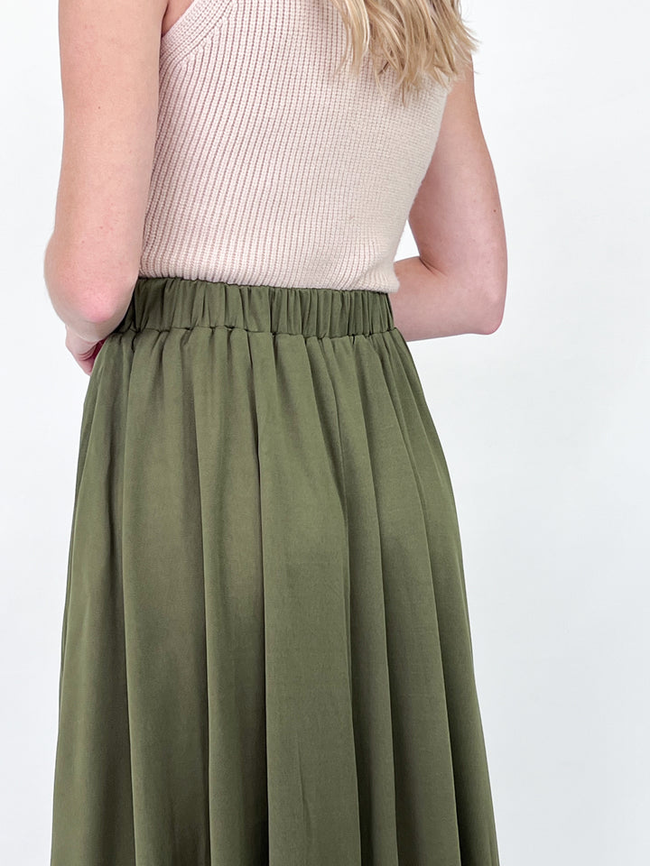 Terri - Pleated Side Pocket Midi Skirt (Olive)