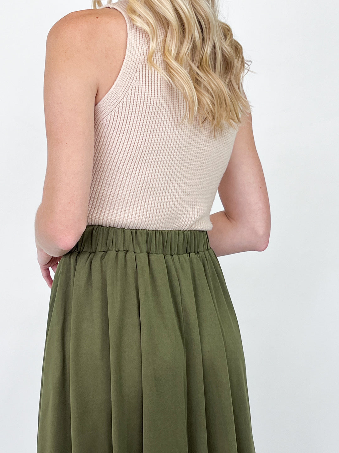 Terri - Pleated Side Pocket Midi Skirt (Olive)