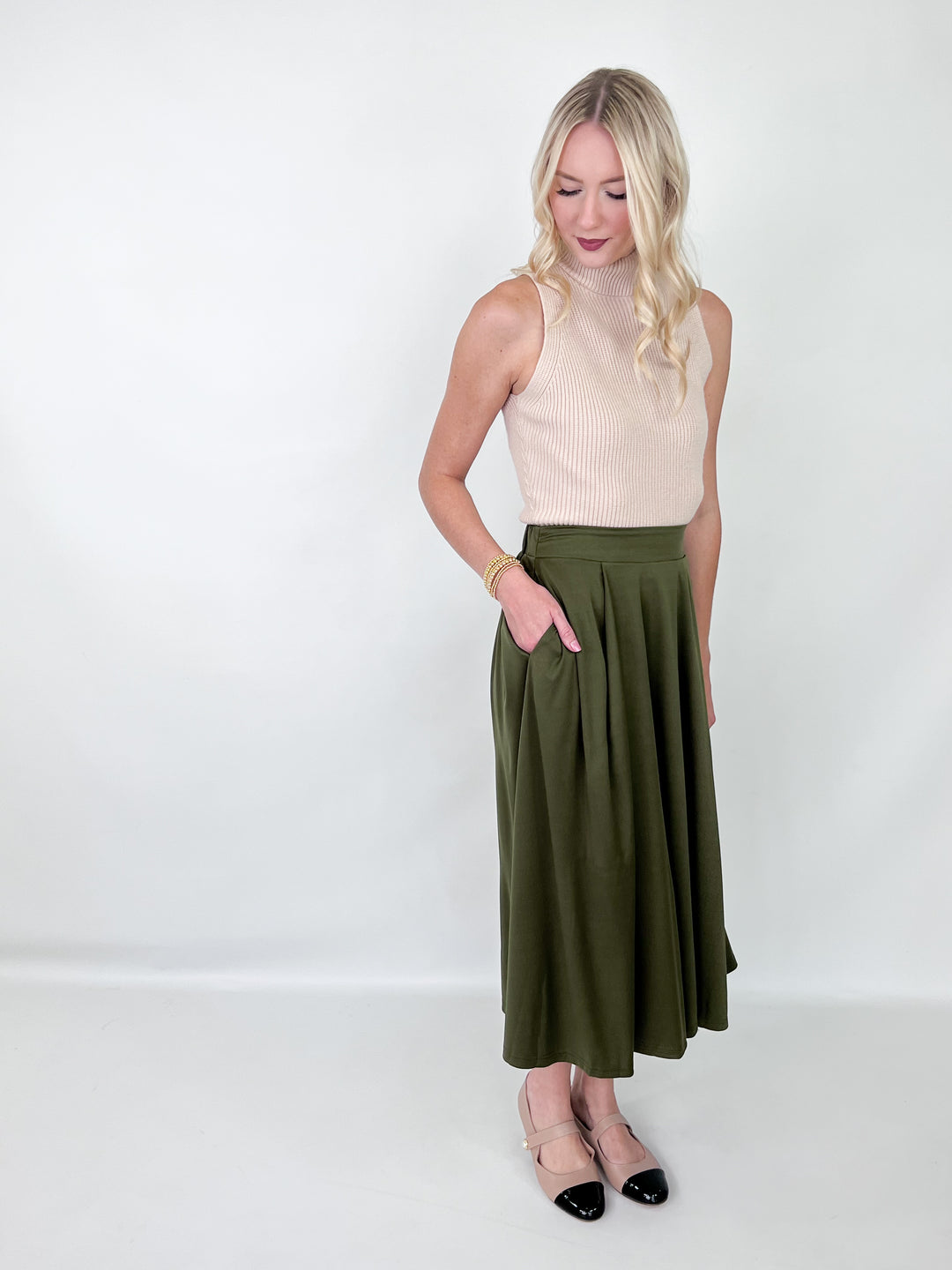 Terri - Pleated Side Pocket Midi Skirt (Olive)