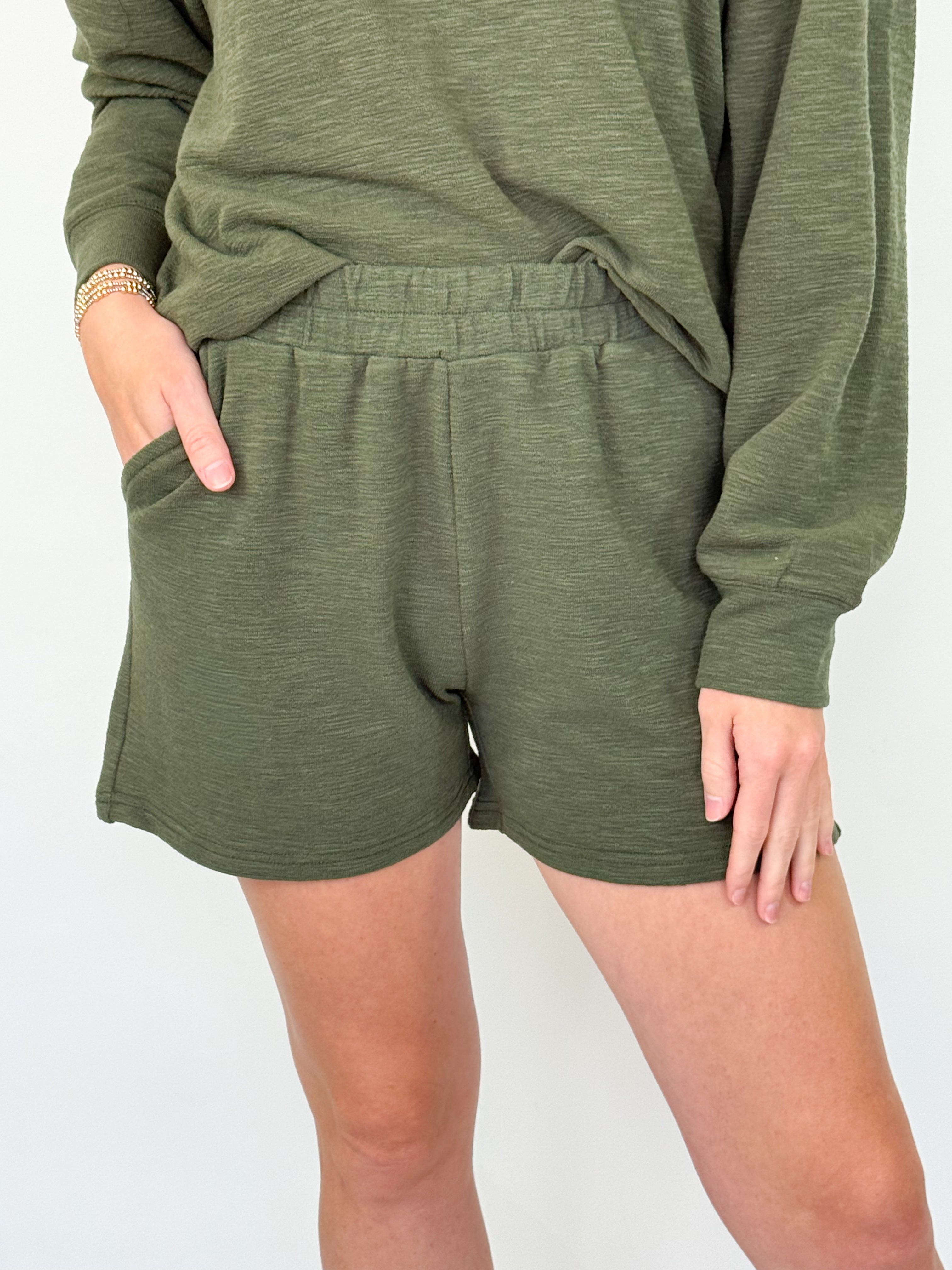 Mallorie - Pullover & Short Set (Olive)