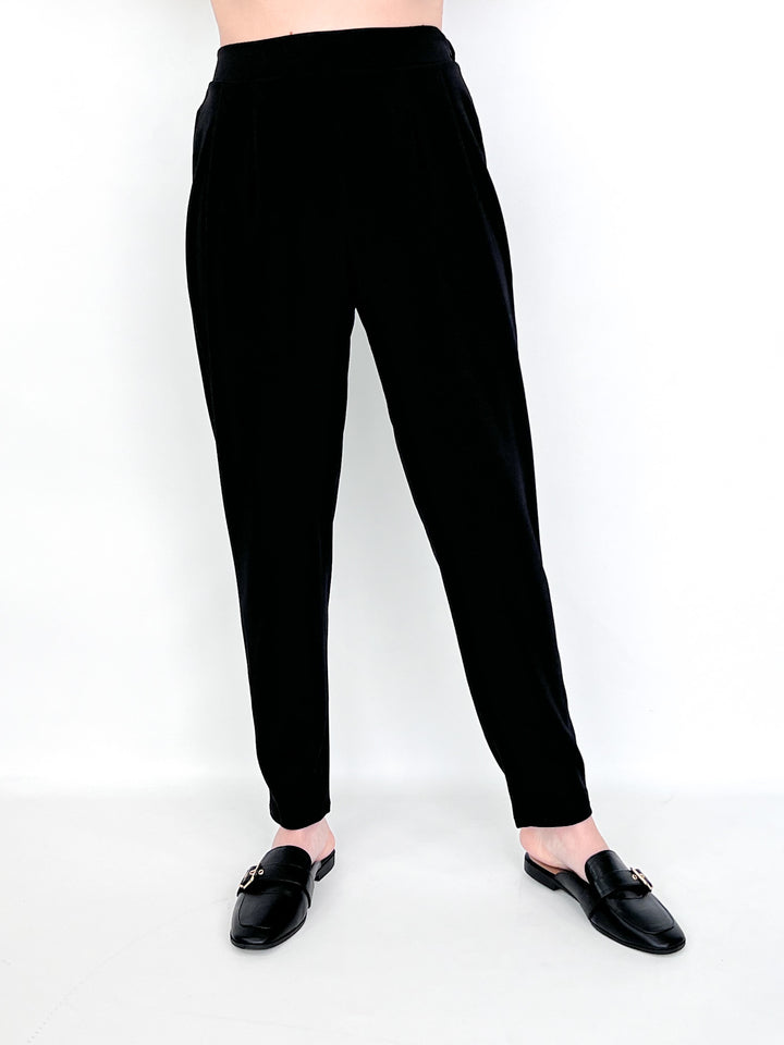 Molly - Black High Waisted Pleated Pants