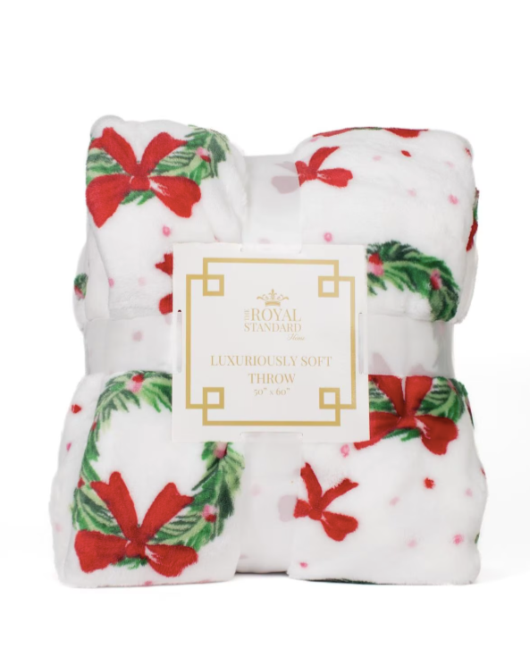 Clara Wreath Throw Blanket