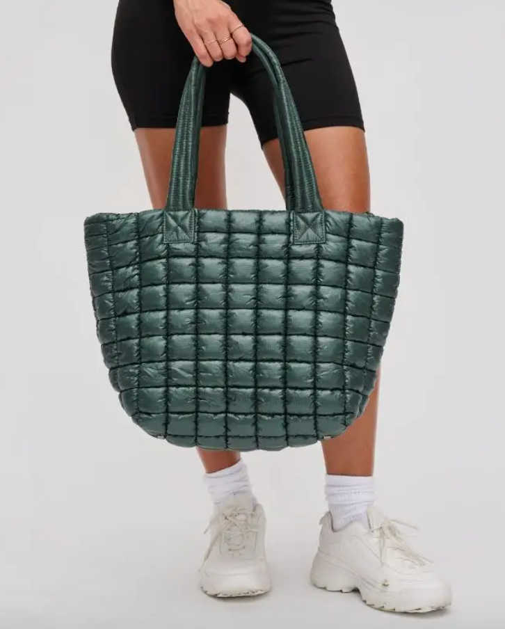 Hunter green tote deals