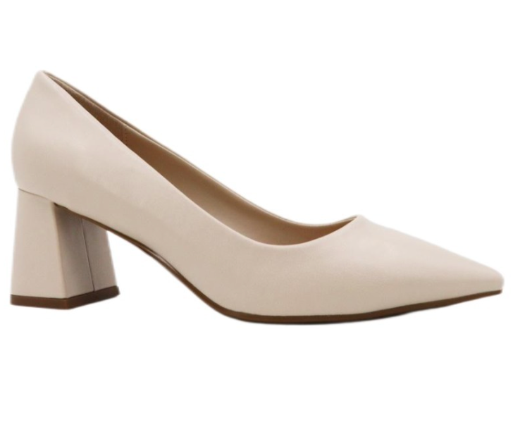 Starlike - Ivory Pointy Pump