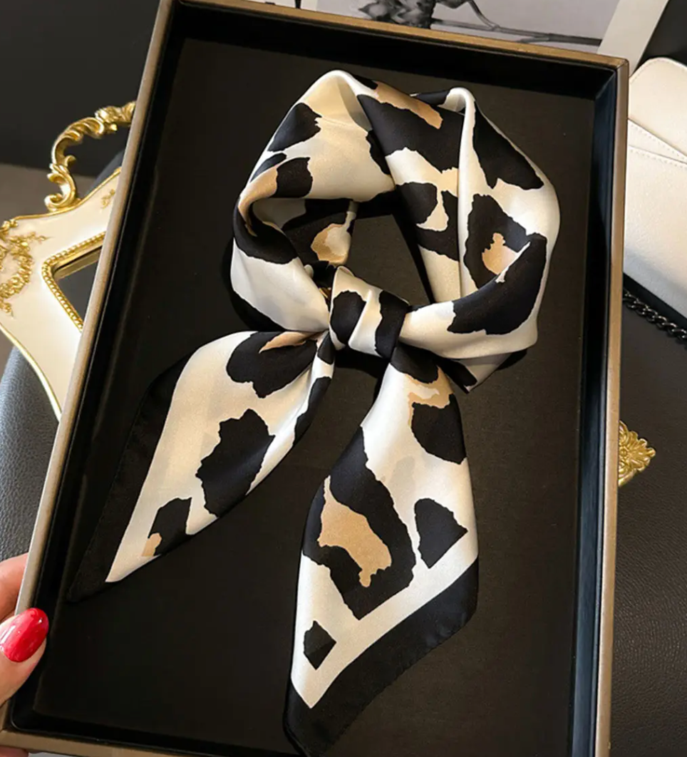 Kassi - Leopard Print Satin Like Square Scarf