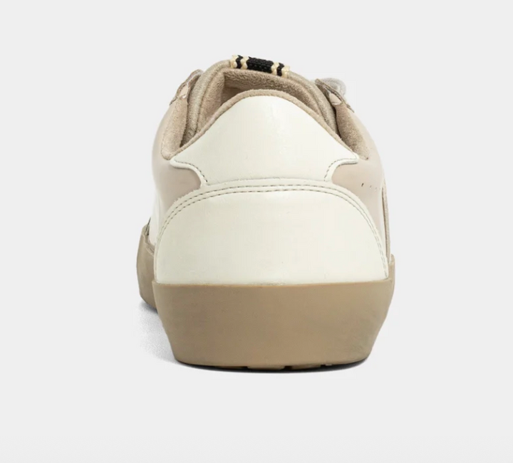 Robbie - Beige Patent Sneakers