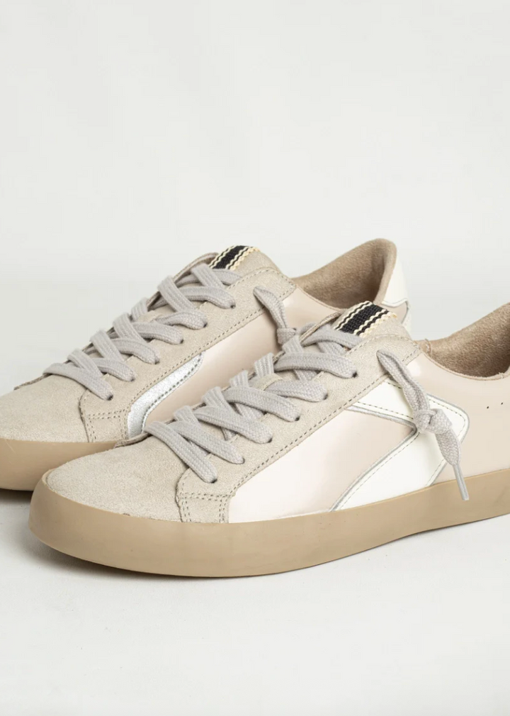 Robbie - Beige Patent Sneakers