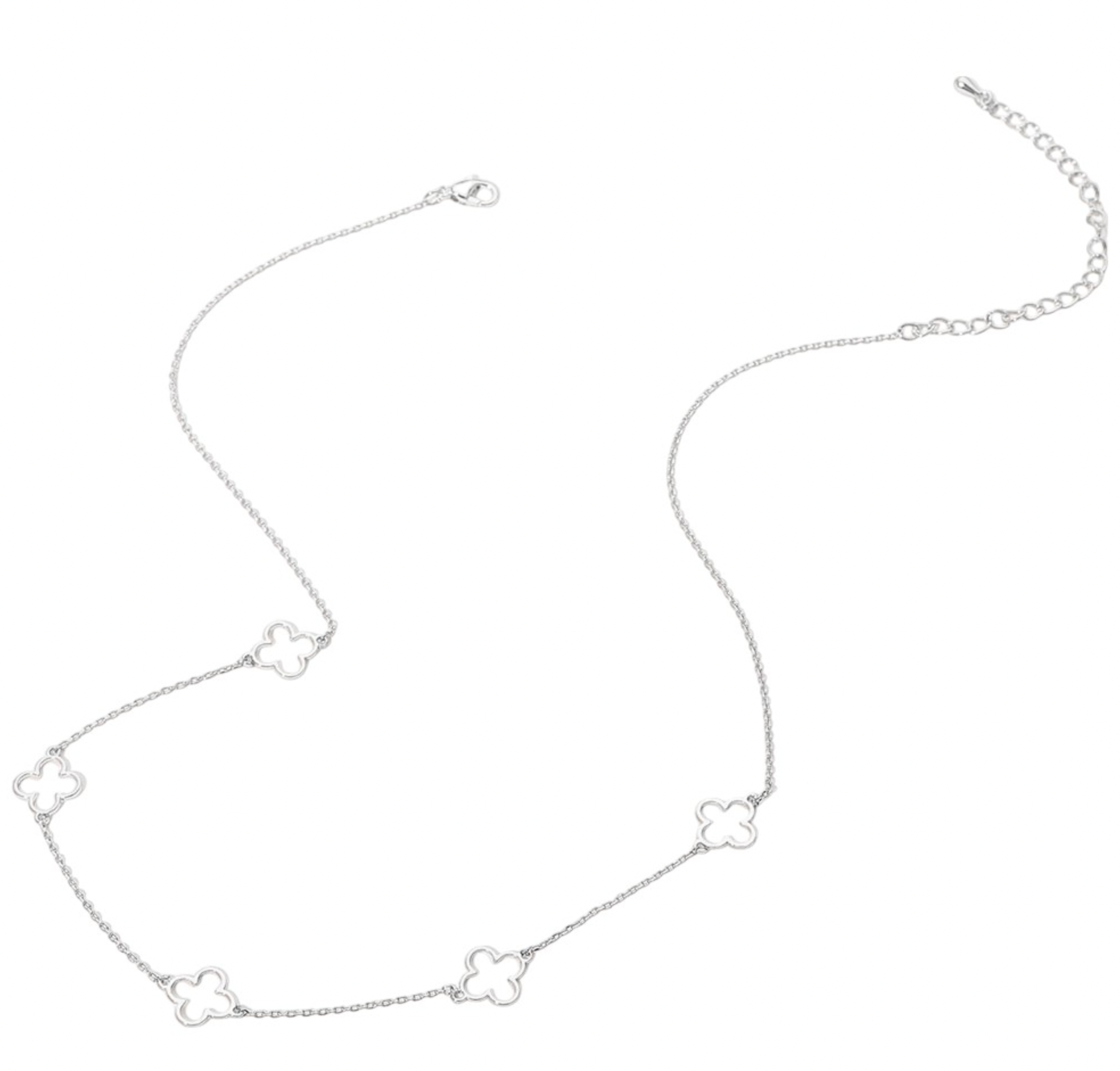Quinn - Clover Pendant Chain Necklace (Silver)