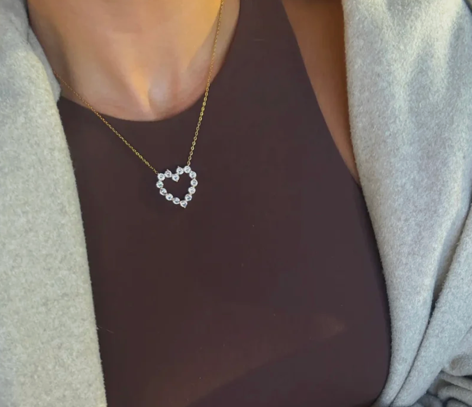 CHANSUTT - Rhinestone Heart Necklace