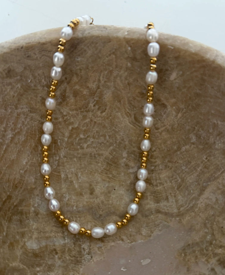 CHANSUTT - Allison Pearl Necklace