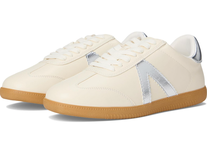 Klair - Scalloped Silver V Sneakers