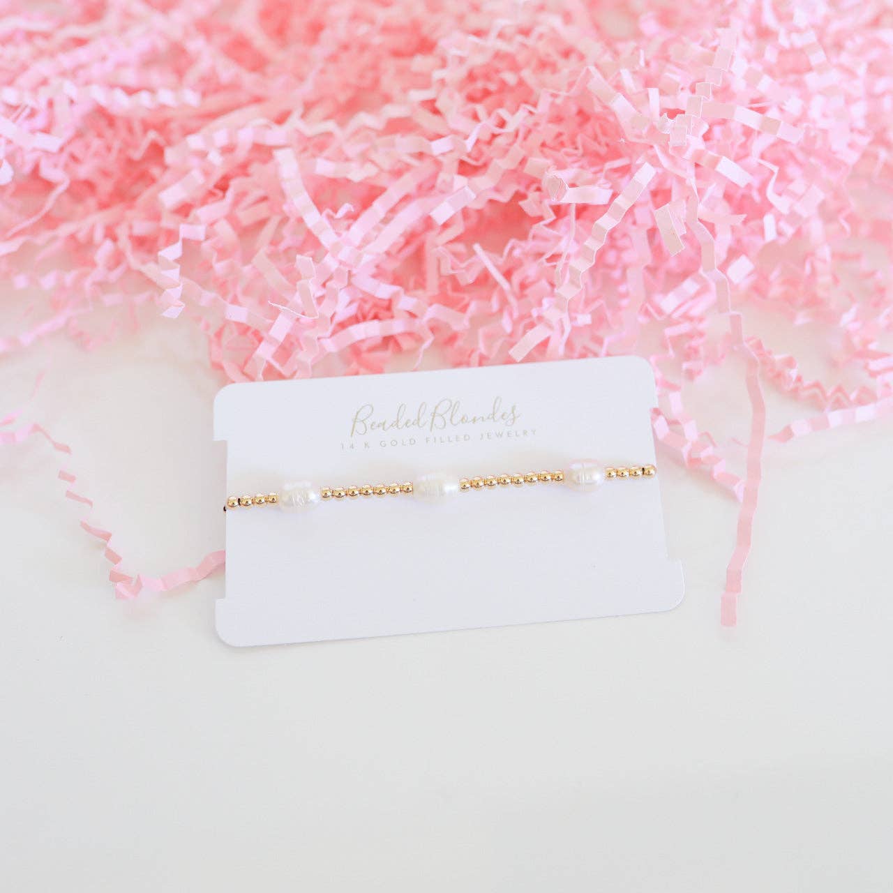 Beaded Blondes - Pearl Poppi Bracelet in Gold (Petite)
