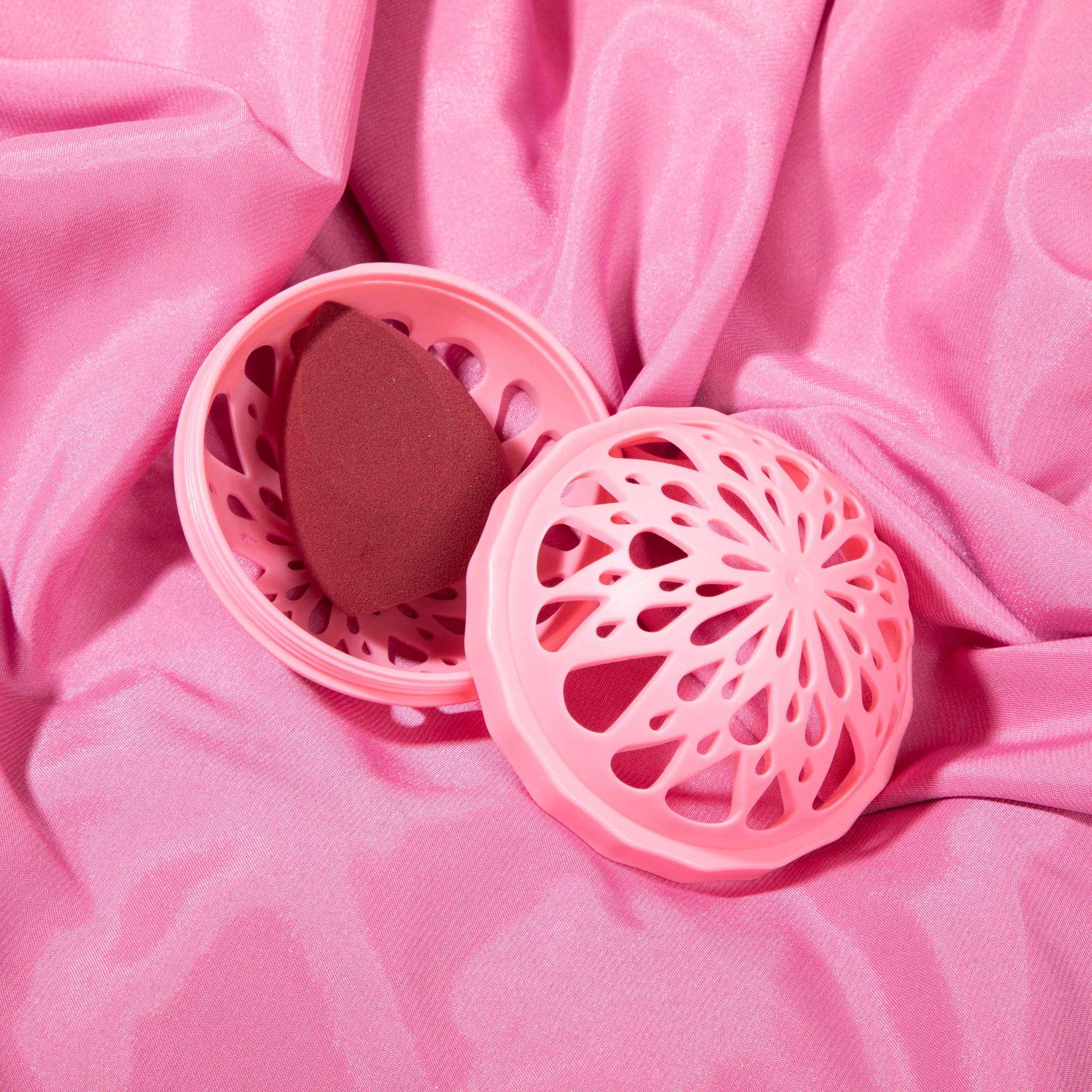 The Sponge by MakeUp Eraser - Machine Washable MakeUp Blender
