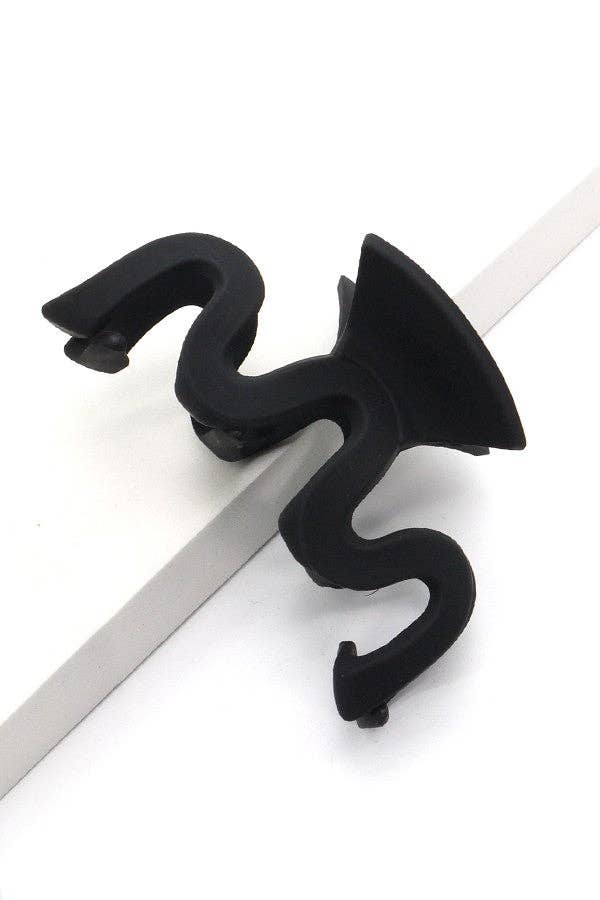 Pia - Matte Wavy Hair Claw Clip