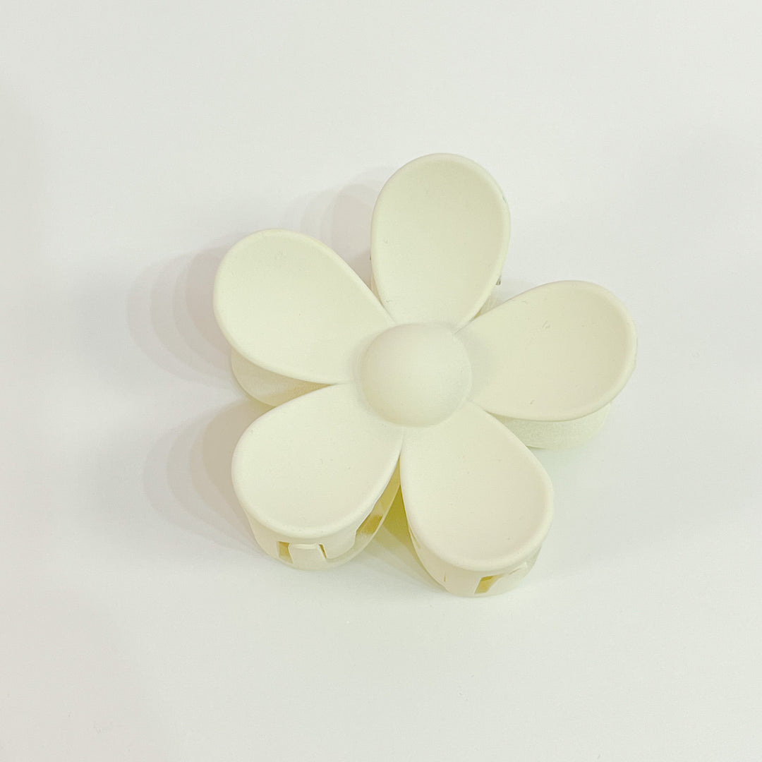 Tia - 3" Flower Hair Claw Clip