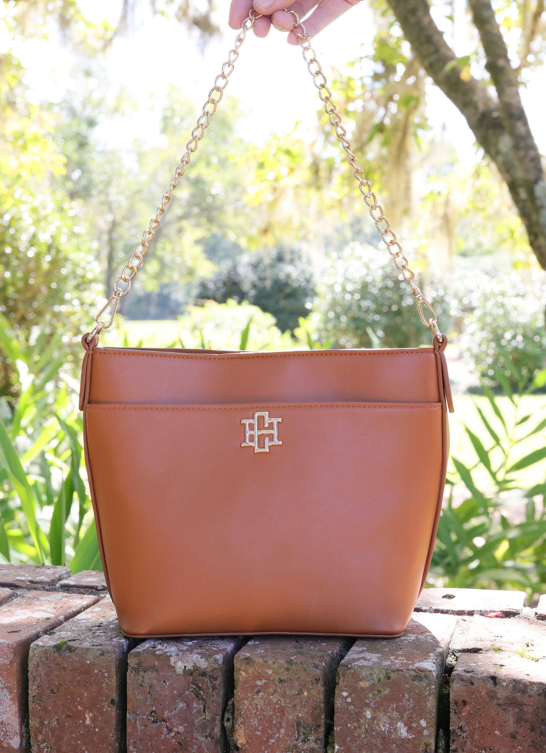 Brielle - Bucket Crossbody Bag (Camel)